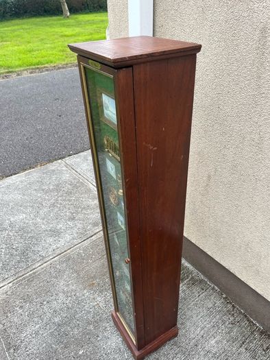 Small golf cabinet