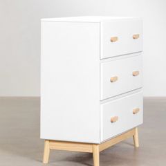 White chest of drawers