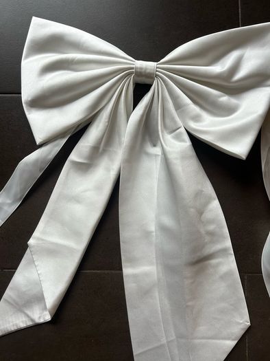 Bow for wedding, cream white, perfect for cake table, has ribbon at back to tie/hang up