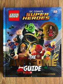 Lego DC Comics: The Awesome Guide with Wonder Woman Minifigure
