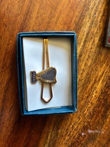 Vintage harp tie pin