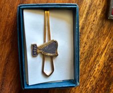 Vintage harp tie pin