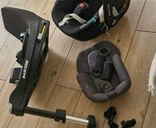 Maxi-cosi car seat and iso fix base bundle