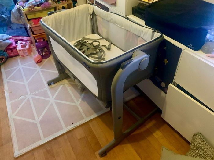 Chicco Next 2 Me Magic Cot