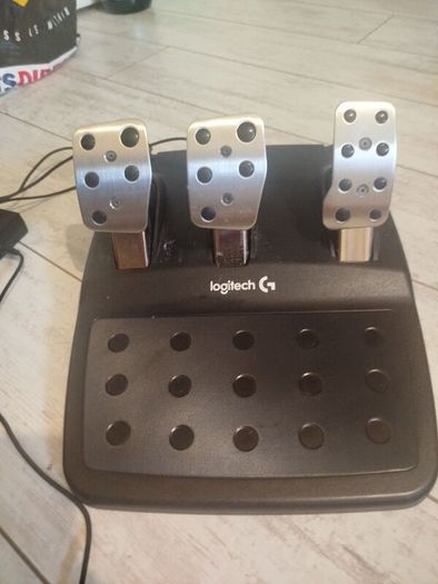 Logitech G29 Racing Wheel + Shifter Set