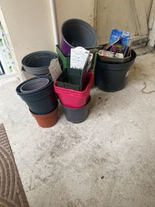 Plastic pots