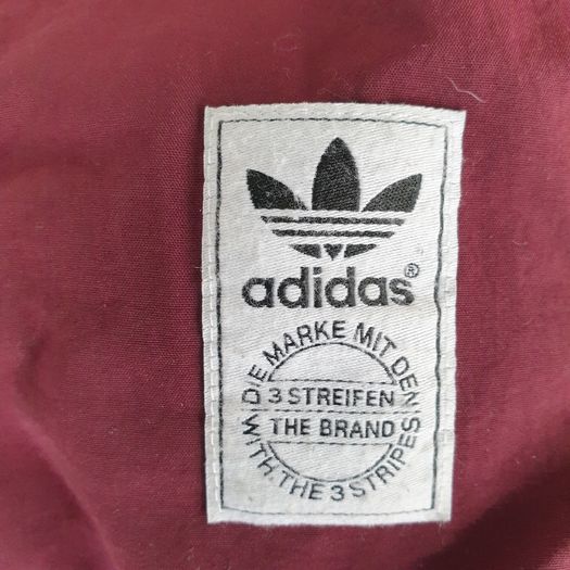 Adidas original gilet size small