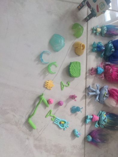 Troll set