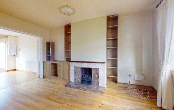 Hob & Oven, doors, wooden floor, gas fireplace