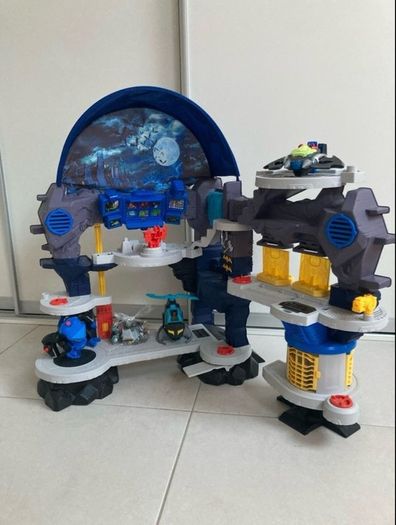 Imaginext Batcave