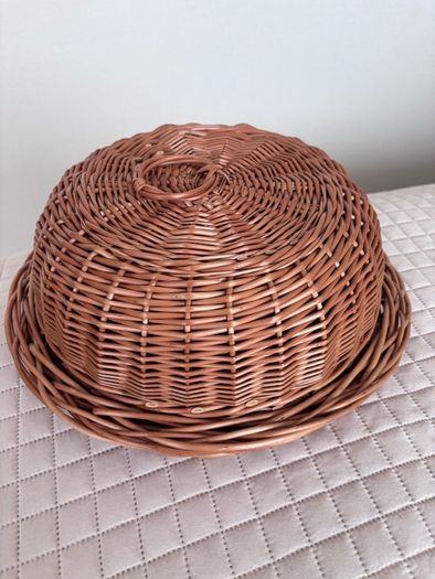 Round Basket With Lid