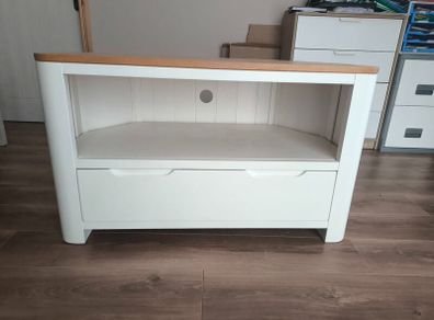 Corner TV Unit