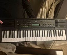 Yahama PSR 283 keyboard