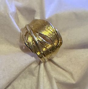 Chupi Leaf Ring