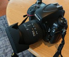 Nikon D800 (needs service)
