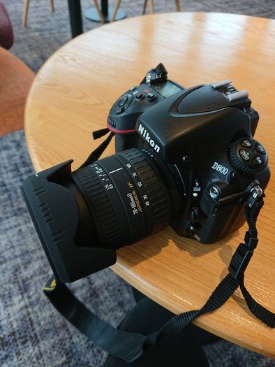 Nikon D800 (needs service)