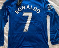 Man United Retro Ronaldo Jersey