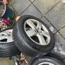 Volkswagen Golf 5 good tires and alloys Image 5