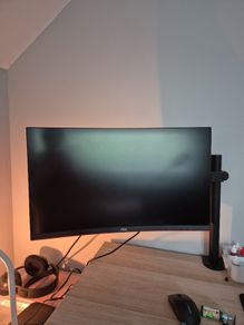 AOC 27inch gaming monitor