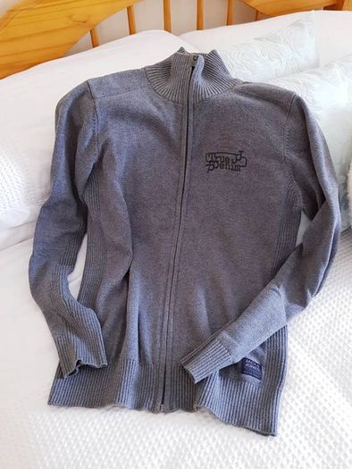 Jack & Jones Zip Up - Size S