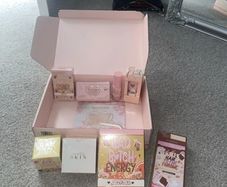 Plouise makeup and skincare box