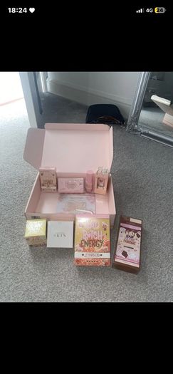 Plouise makeup and skincare box