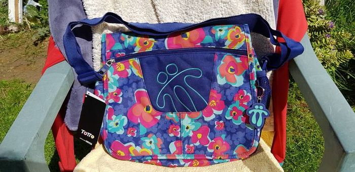 Brand New Totto Shoulder Bags