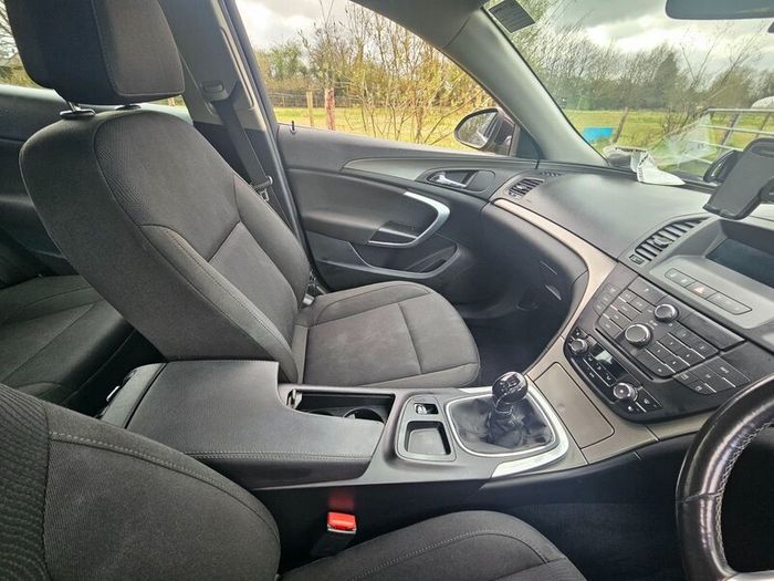 Opel Insignia 2011 Saloon