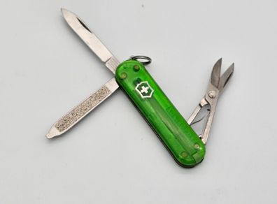 Victorinox Classic sd 58mm Swiss Army Knife