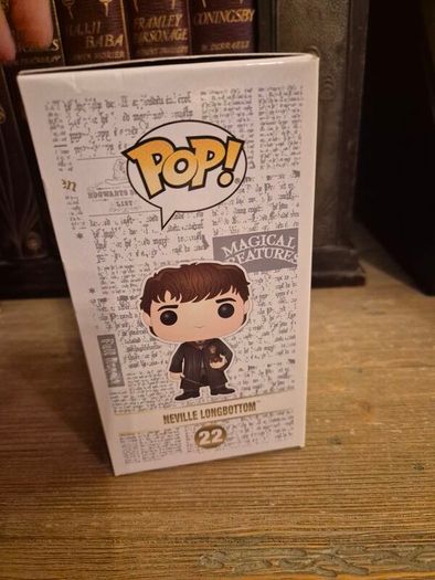 Funko Pop! Neville Longbottom 22 , Hogwarts Robes (Mint, Never Opened)