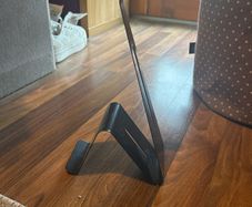 Headphone stand