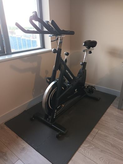 HIT Fitness G8 Indoor Cycling Bike