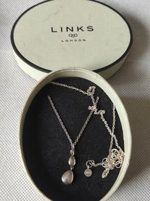 Links of London necklace