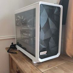 [LIKE NEW] Gaming PC - High end RTX 4070 Ti Super 16GB, AMD Ryzen 7 9800x3d