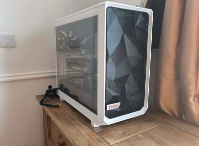 [LIKE NEW] Gaming PC - High end RTX 4070 Ti Super 16GB, AMD Ryzen 7 9800x3d