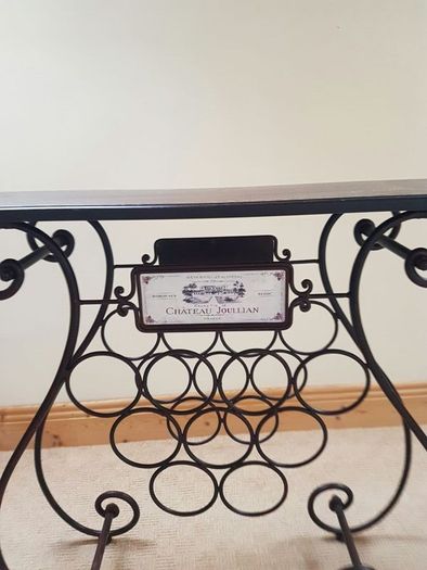 Wine storage and display table