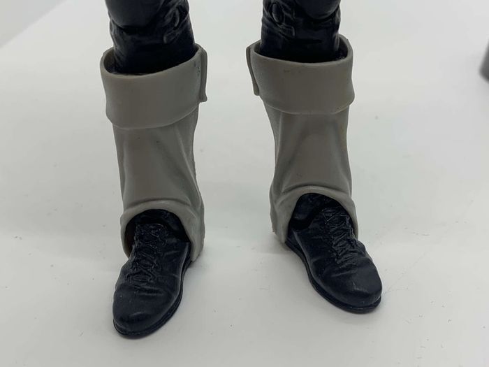 wwe elite Wrestlemania 34 The Undertaker with entrance greats clothing & stand action figure