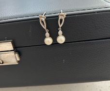 silver pearl earrings