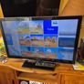 32" Panasonic Viera TV + Remote Excellent High Quality Picture. Image 5