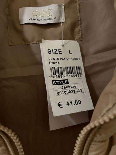 New Quiz Sleeveless Jacket