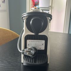 Nespresso Inissia Coffee Machine