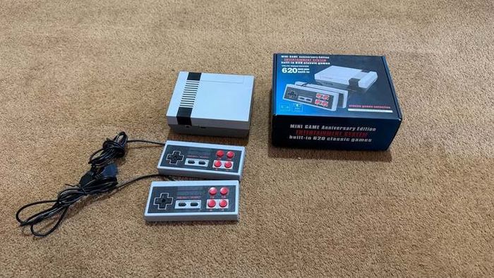 Mini Retro Games Console
