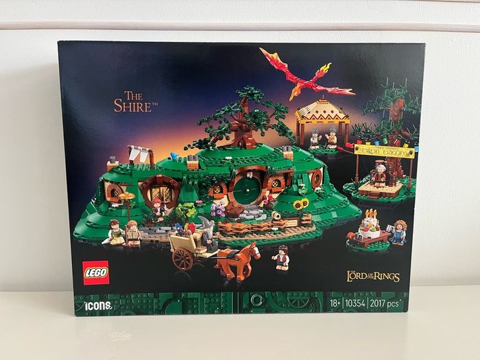 LEGO Icons The Lord Of The Rings The Shire 10354
