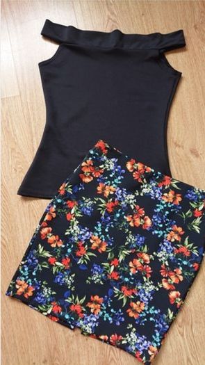 Black Papaya Skirt   Size 10