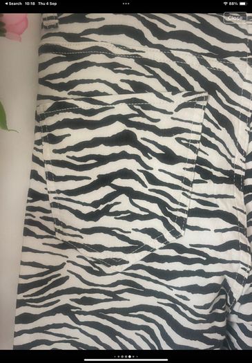 jeans Zara high rise skinny animal print size 12