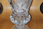 Vintage elegant Crystal footed vase with etched floral pattern H 15,5 cm