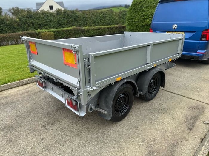Ifor Williams electric tipping trailer