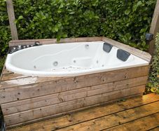 Jacuzzi Bath
