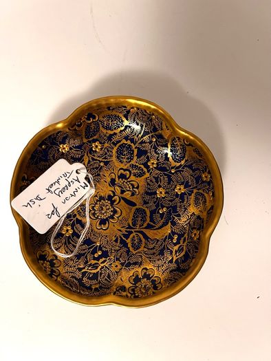 Large Selection of Vintage Decorative Plates