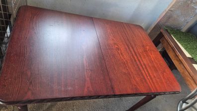 Expanding kitchen table